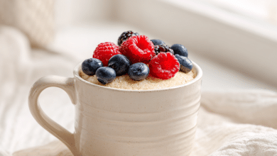 Healthy Vanilla Mug Cake with Oat Flour – A Warm Little Hug in a Cup