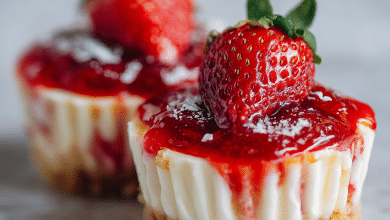 Mini Strawberry Cheesecake Cups