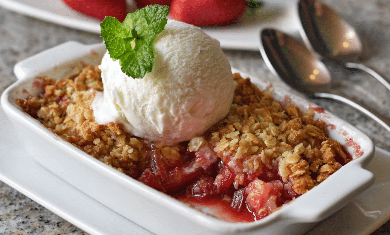 Fresh Strawberry Rhubarb Crisp